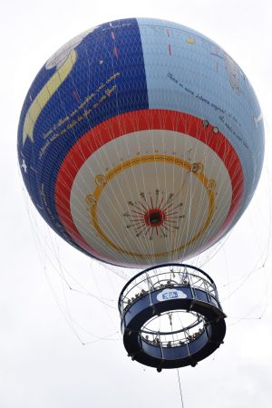 Heuißluftballon im Parc du Petit Prince (© Reinhold Wagner)